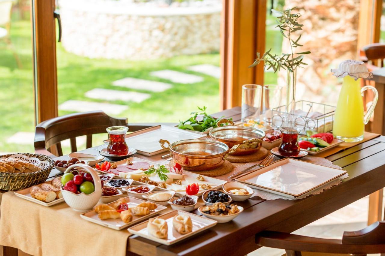 فندق Cunda Oezerbey Konagi (Adults Only) Ayvalı المظهر الخارجي الصورة